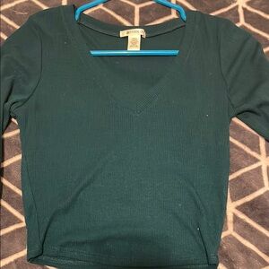 Bozzolo Green Fitted Blouse with Long Sleeves and V-Neck